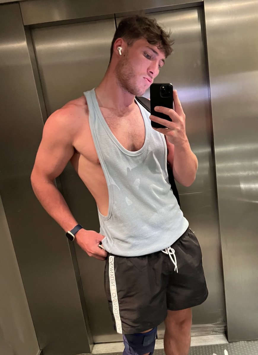 max1madxx's tweet photo. #fitness https://t.co/WdOrCEUFjC