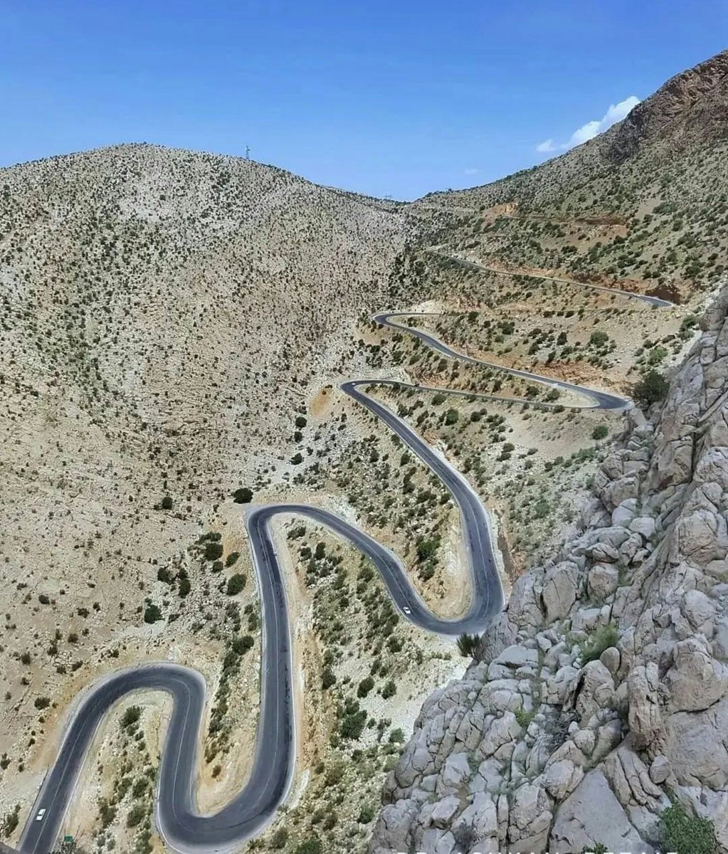 برا رانندگی تو این جاده یه اهنگ پیشنهاد بدید:)