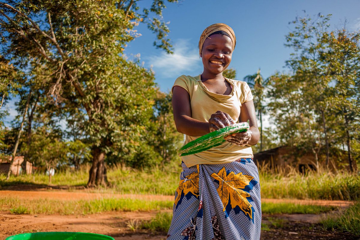 WBGTanzania's tweet photo. #WASHAction
Inadequate #WASH services 💧🚽are responsible for over 10% of preventable deaths in #Tanzania. They also cost the economy over $2.4 billion yearly in excess medical costs and lost productivity. This is equivalent to 3.2%of Tanzania’s 2022 GDP: https://t.co/cKXozbAii8 https://t.co/OsKUzM4zju