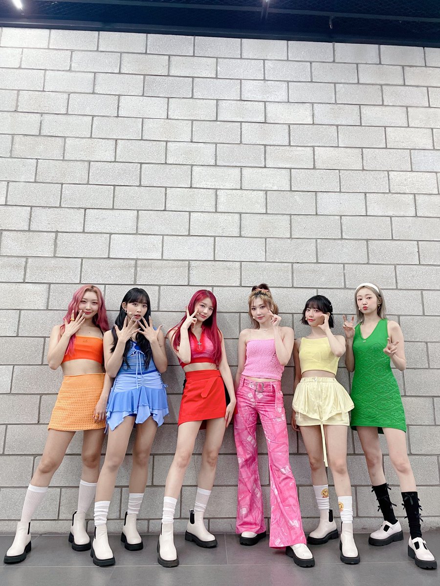 secretnumbersd's tweet photo. 시크릿넘버 무지개 보기 전
실제로 무지개를 봤다 https://t.co/v0rfGAlI36