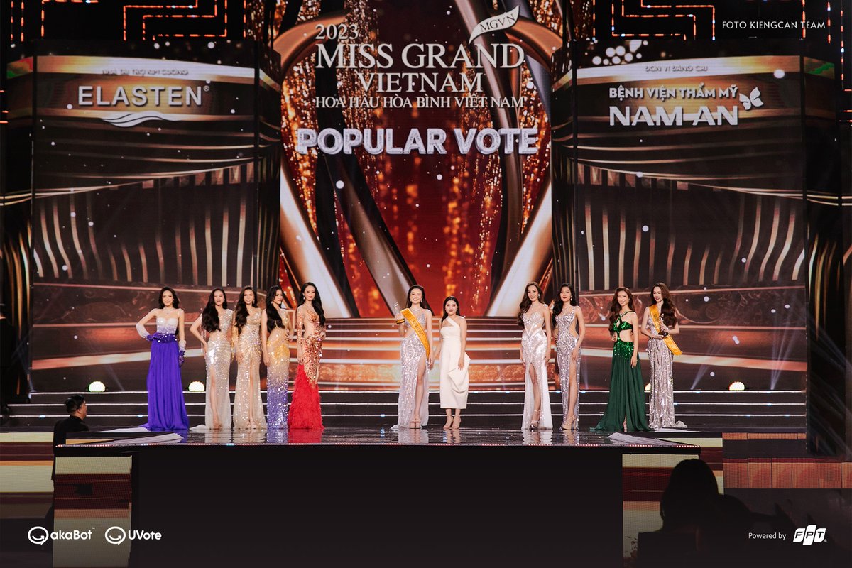akaBot_FPT's tweet image. Last Sunday was a wrap of #MissGrandVietnam 2023. At the grand finale, our representative attended to celebrate and award Nguyen Thi Thuy Vi - the contestant who won the Popular Vote Award on #UVote. 👉 uvote.vn
#FastAutomation #akaBot #RPA #automation