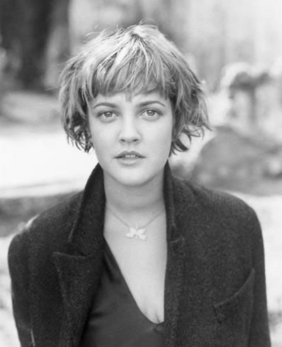 runwayinchicago's tweet image. “first celeb, outfit, quote &amp;amp; aesthetic pic on your pinterest is your vibe”