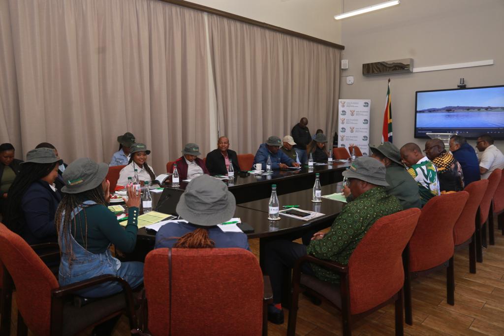 David_Mahlobo1's tweet photo. (In pictures) #WomensMonth https://t.co/UT2UQFW0zj