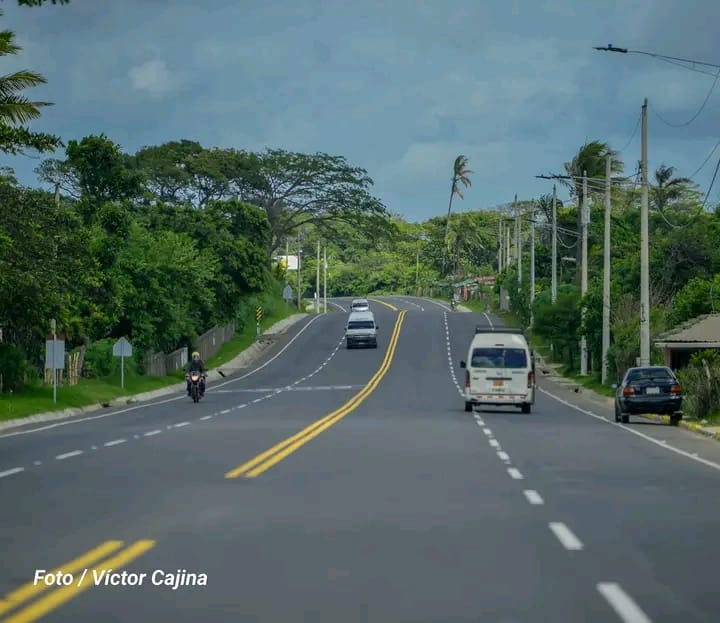 Carretera 🛣️ el Crucero 🚢 Dirianba bella Nicaragua 👍✌️❤️🖤 🇳🇮