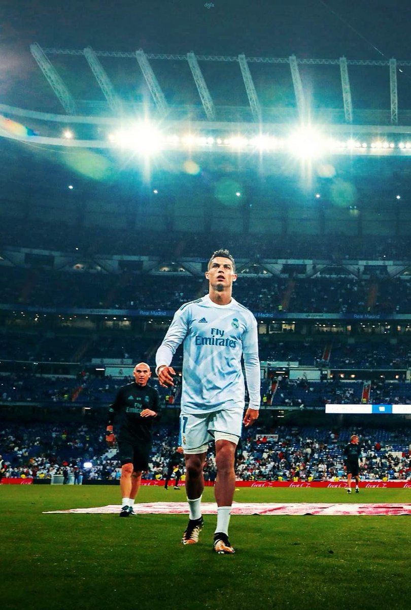 totalcristiano's tweet photo. 451 goals &amp; 131 assists in 438 games. https://t.co/OFYqS2VnIN