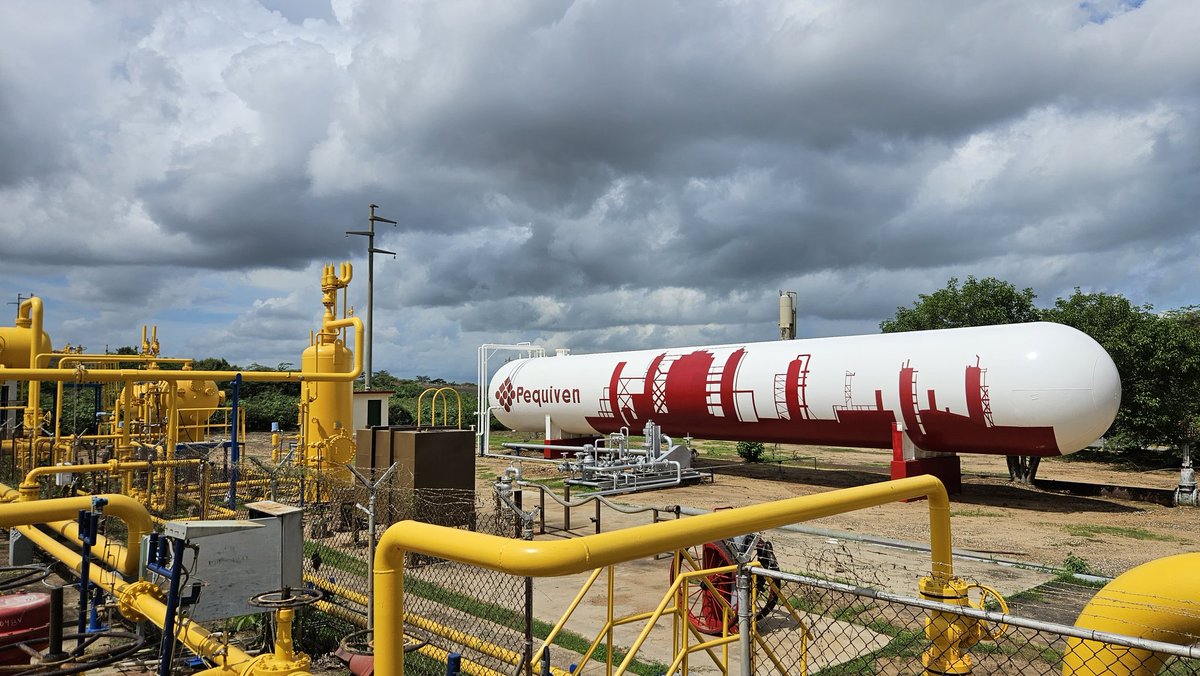 ¡𝑭𝒆𝒍𝒊𝒛 𝒎𝒂𝒓𝒕𝒆𝒔 𝒗𝒊𝒄𝒕𝒐𝒓𝒊𝒐𝒔𝒐!

✅️Desde el Complejo Petroquímico Ana María Campos 🏭 

¡Trabajo en Equipo, Victoria Segura!🇻🇪

#Pequiven 
#Petroquímica 
#Zulia
#ConMaduroMásCerca

<a href="/TellecheaRuiz/">Rafael Tellechea</a> 
<a href="/PrensaPequiven/">Pequiven</a>