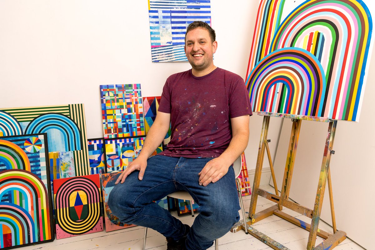 "Anyone who wants to be an artist, if you put every spare minute you’ve got into it, it can happen." - Matt Dosa is Campaign Artist for <a href="/AAFLondon/">Affordable Art Fair UK</a>'s Battersea Autumn fair (19-22 October); read his inspiring story on <a href="/MailOnline/">Mail Online</a> 
dailymail.co.uk/wires/pa/artic…
