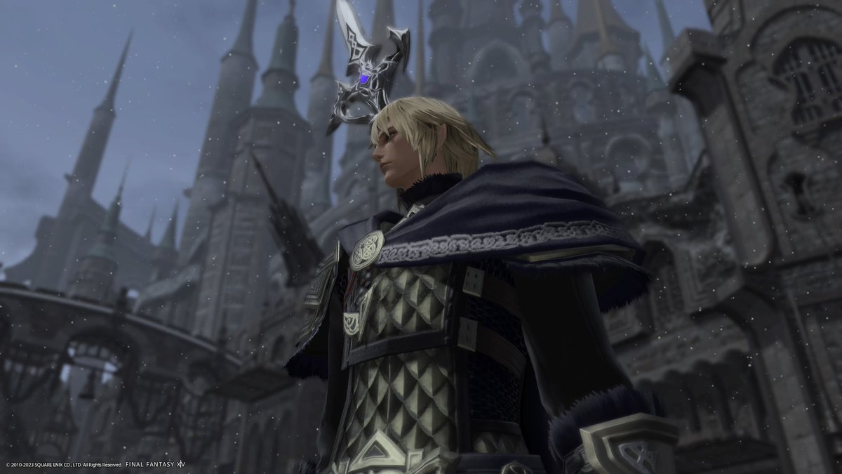 blaue0514's tweet photo. 今更始めたFF14、キャラデザ思いつかなくて適当に金髪の竜騎士で始めたら雪国の騎士の国でそれっぽい装備を手に入れてしまい、完全に見た���とある的な雰囲気になってしまった…
(眼帯装備させたら完璧すぎてもしれないな…) https://t.co/suPPm5q2Bw