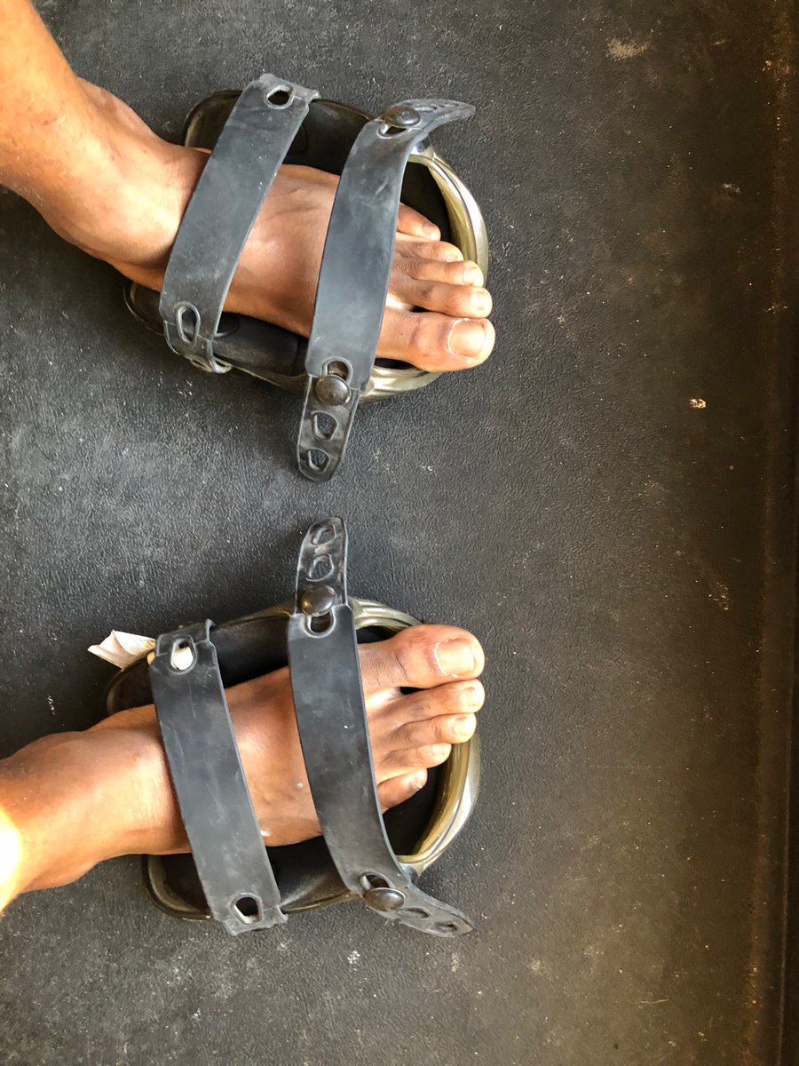 TeamDenizen's tweet image. I kid I kid... I joke I joke...😎

My bootleg #NamiSlide slips I wear during morning exercises... sometimes. I got Phoenix sunburned during workouts until failure at UnderpassPark so after a 3.8 KM run to #Harbourfront ball court my feet hurt just a lil bit...😎