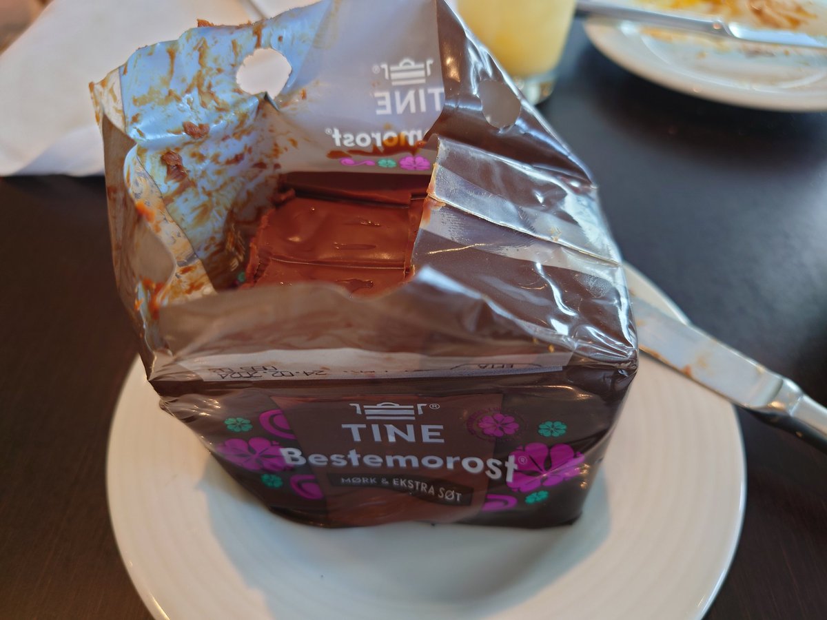 Mitchell and Vincent tweet media