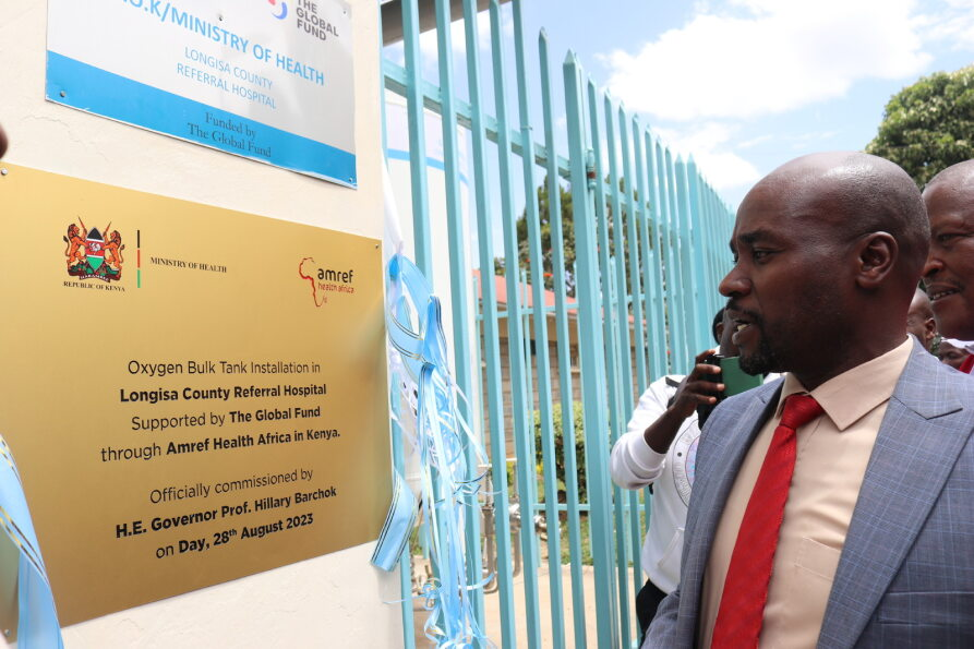Amref_Kenya's tweet photo. We are committed to strengthening systems for primary healthcare at the community level, ensuring that the last mile communities have access to quality and affordable healthcare. In this regards, together with @MOH_Kenya and support from @GlobalFund,  yesterday we commissioned and handed over the liquid oxygen bulk tank to Longisa Hospital, @036Bometcounty. The initiative will ensure that patients seeking medical services at the facility have access to medical oxygen, especially those in need of oxygen therapy. #Amref4PHC #AmrefLastmileOxygenSupport @Pwaiganjo