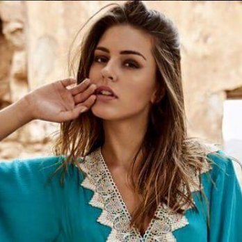 IridaApple's tweet photo. Παλια ταυτοτητα vs Νεα ταυτοτητα 
@Kweenkatyatar 
#gntm2
#survivorGR https://t.co/77CSUXw4GB