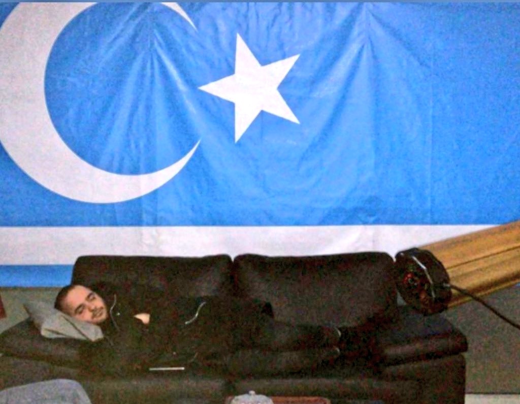 Kerkük'ün bizim için İzmir'den, Hatay'dan farkı yoktur ve müdafaa etmek her Türk evladının vazifesidir.
Kerkük Türk'tür, Türk kalacak.