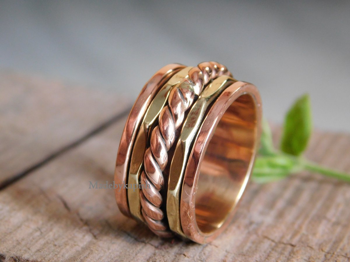 etsy.com/listing/155422…

#Spinningring #Copperring #Fidgetring #Copperspin
#Spinner #ring #Purecopperjewelry #CopperSpinnerRing
#StressReliefRing #HammeredRing #CopperThumbRing #copperjewelry #Copperspinring #Copperworryring #CopperMetalring #menspinner #womenspinner