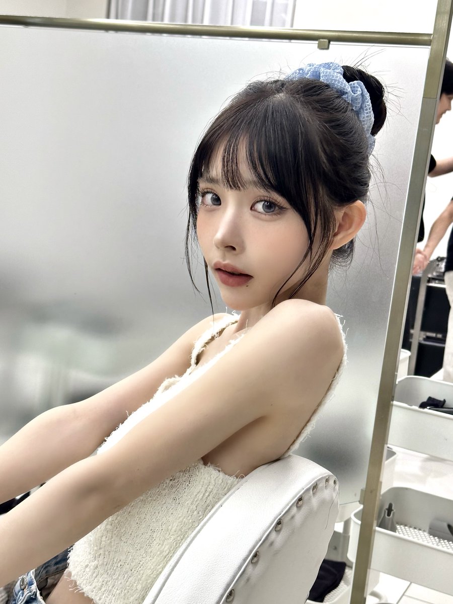 美容院でお団子してもらった https://t.co/FxwgWTt1Ml