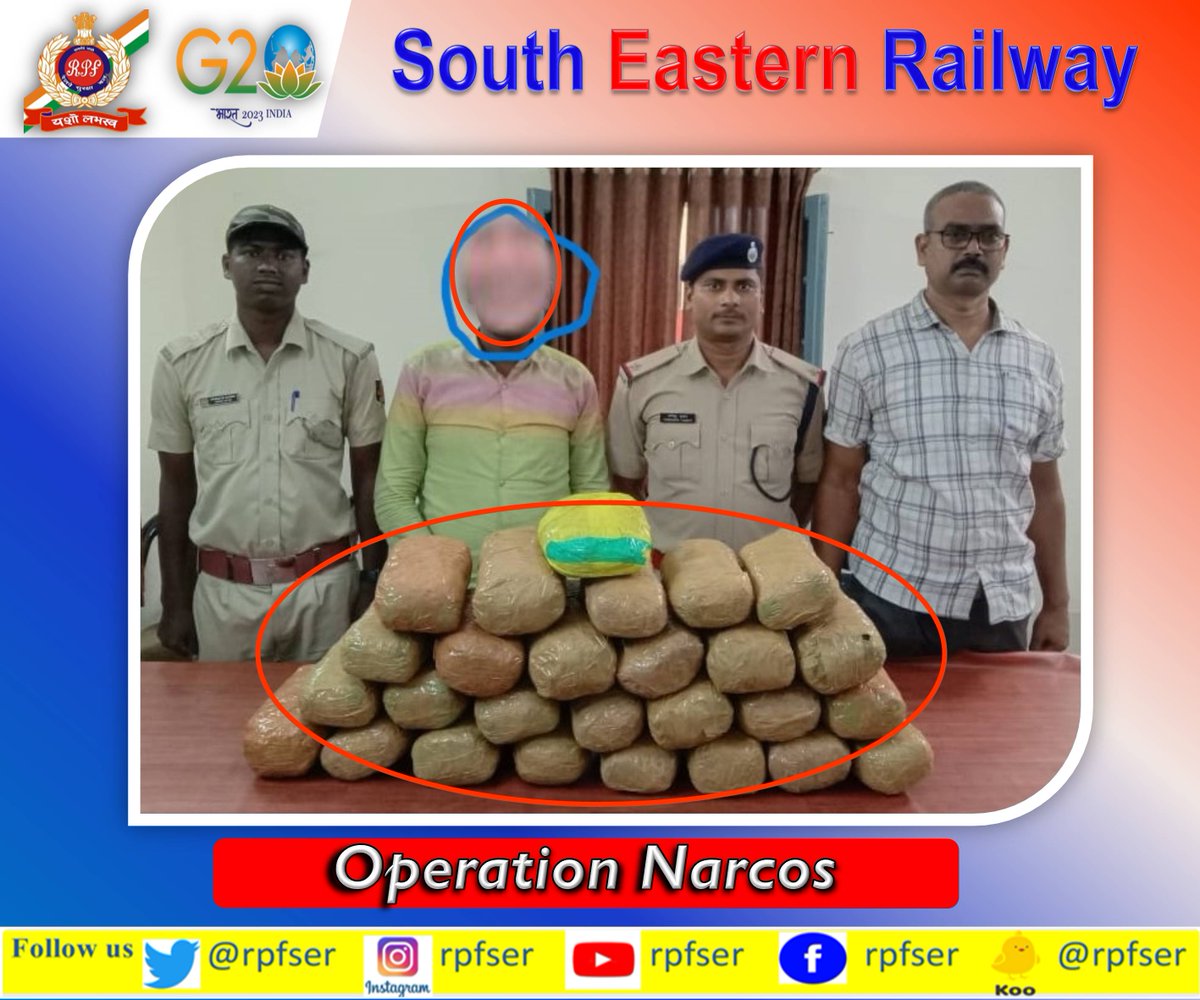 rpfser's tweet photo. #RPFSER  दिनांक 28.08.23 को रेलवे सुरक्षा बल दक्षिण पूर्व रेलवे के अधिकारियों एवं कर्मचारियों द्वारा #OperatioNarcos के तहत एक संदिग्ध व्यक्ति को झारसुगुड़ा रेलवे स्टेशन से पकड़ा और उसके अवैध कब्जे से 25 किलोग्राम मादक पदार्थ गांजा बरामद किया गया, जिसकी कुल कीमत 2,50,000/- हैं। https://t.co/yl7ykzbvM2