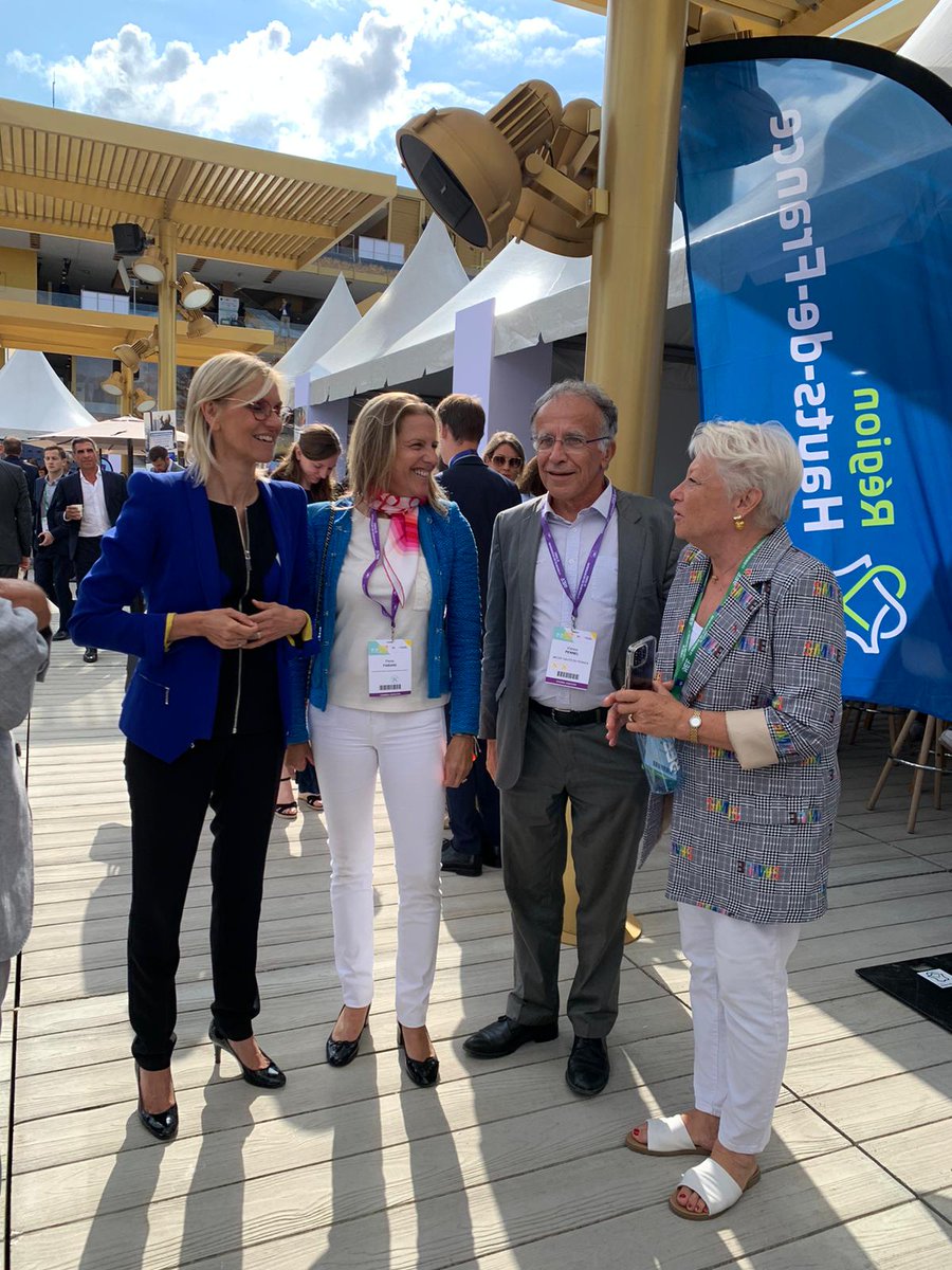 MEDEF HDF (@medefhdf) on Twitter photo De bons échanges sur l'attractivité de notre territoire avec <a href="/AgnesRunacher/">Agnès Pannier-Runacher 🇫🇷🇪🇺</a>, Ministre de la Transition Énergétique <a href="/gouvernementFR/">Gouvernement</a>, <a href="/PaoWisecom/">Paola FABIANI</a> VP <a href="/medef/">Mouvement des Entreprises de France</a> et Pascale Sebille, président du comité des mandats <a href="/MedefHdF/">MEDEF HDF</a>. <a href="/PatricePennel/">Patrice Pennel</a> <a href="/hautsdefrance/">Région Hauts-de-France</a> #laREF23 #jamaisseul De bons échanges sur l'attractivité de notre territoire avec <a href="/AgnesRunacher/">Agnès Pannier-Runacher 🇫🇷🇪🇺</a>, Ministre de la Transition Énergétique <a href="/gouvernementFR/">Gouvernement</a>, <a href="/PaoWisecom/">Paola FABIANI</a> VP <a href="/medef/">Mouvement des Entreprises de France</a> et Pascale Sebille, président du comité des mandats <a href="/MedefHdF/">MEDEF HDF</a>. <a href="/PatricePennel/">Patrice Pennel</a> <a href="/hautsdefrance/">Région Hauts-de-France</a> #laREF23 #jamaisseul