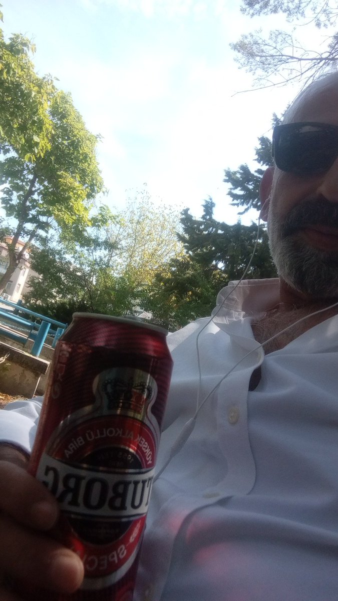 buray_ayaz's tweet photo. @serpil_elagoz Tenks bira içiyorum 😎😎 https://t.co/G8GKMaI6HH