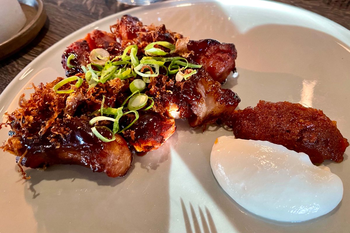 horeca's tweet photo. Uitgebreide #foodblog over ervaring bij Bistrobar Beaune in Rozendaal nabij #Arnhem, waar @ronblaauw huisadviseur is. -> https://t.co/kYBYdmkRaH
#chefsfriends | #arnhemculinair |#starfood https://t.co/OCWoo5derf