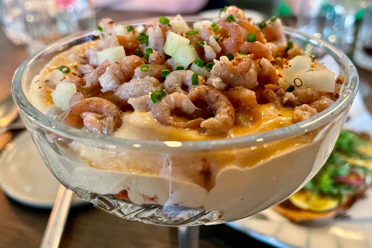 Uitgebreide #foodblog over ervaring bij Bistrobar Beaune in Rozendaal nabij #Arnhem, waar <a href="/ronblaauw/">Ron Blaauw</a> huisadviseur is. -> chefsfriends.nl/tijdloze-eigen…
#chefsfriends | #arnhemculinair |#starfood