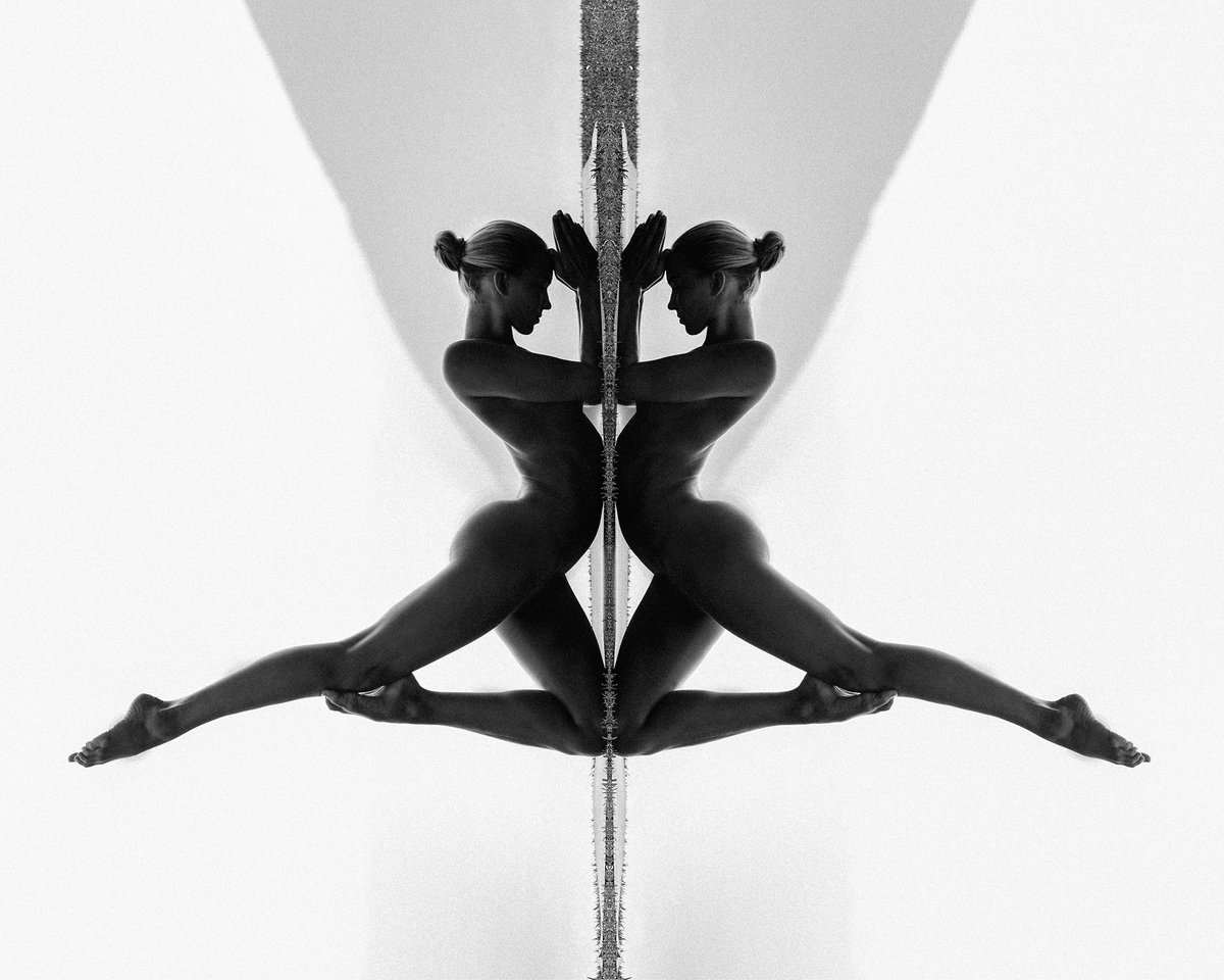 NYG (@nudeyogagirl) on Twitter photo Gm. Speechless and grateful. 🙏🖤
“ÈTHEREAL”
Collected by <a href="/Space_Sprockets/">Mr.Spacely</a>
For 33Ξ ($54,258.60)
It’s an absolute honor to know that this important piece on my journey is part of your amazing collection. Thank you.✨ Gm. Speechless and grateful. 🙏🖤
“ÈTHEREAL”
Collected by <a href="/Space_Sprockets/">Mr.Spacely</a>
For 33Ξ ($54,258.60)
It’s an absolute honor to know that this important piece on my journey is part of your amazing collection. Thank you.✨