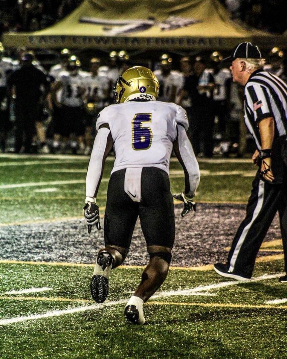 Jaylin_t20's tweet photo. A consecutive 1-0 week! I’m grateful and thankful for my coaches and brothers that I’m blessed to play beside!💜💛@ECHSrecruits @RecruitGeorgia https://t.co/Jq9kii9imY