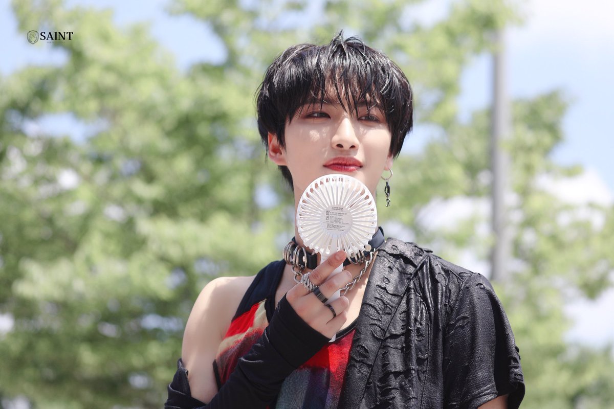 𝐒𝐚𝐢𝐧𝐭 tweet media
