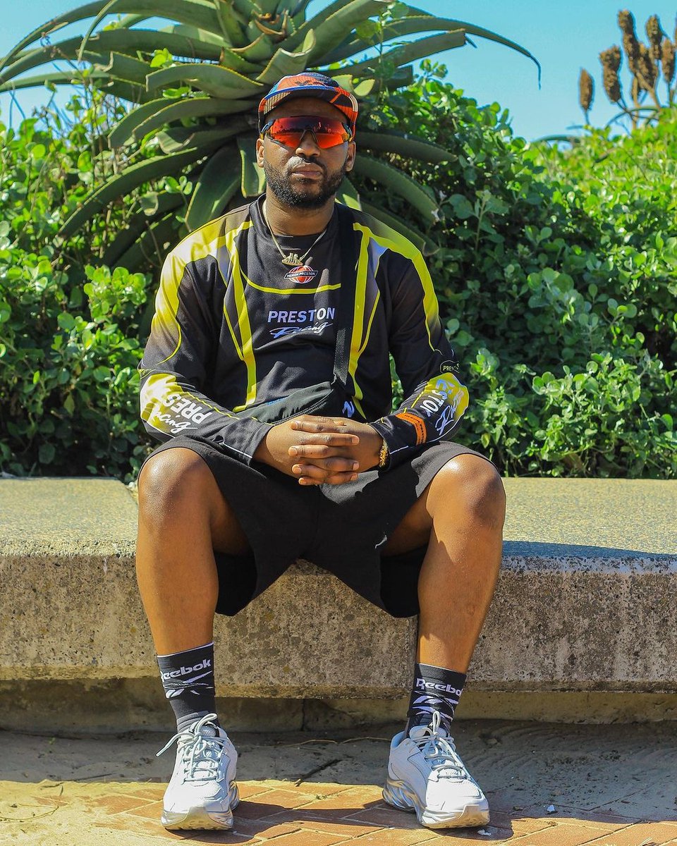 SAHipHopReviews's tweet photo. We will never forget what @okmalumkoolkat did in #Mayibabo #Gusheshe #DonDada #AmantombazanRemix ..... Come on people which one did I Miss ?
KoolKat's fire verses
#SAHipHopReviews https://t.co/qWxxQDBTck