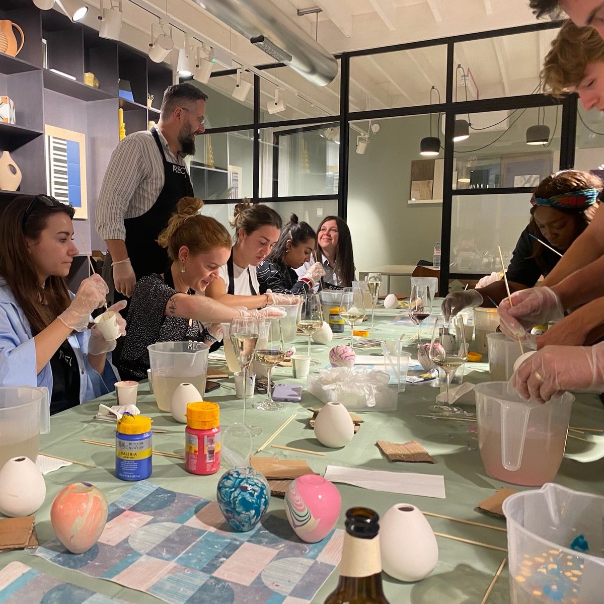 Another great event in the Domus Clerkenwell showroom centred on well-being and taking time to enjoy the moment—we hosted Anomaly, once again supported by Recess Living (Team Building Events + Workshops).