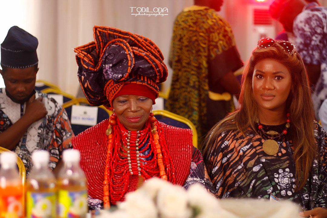 OsunWeek's tweet photo. Attendees OSIFW 2022 @OsunWeek 
Who are you looking forward to seeing this edition? 
#fashionweek #osun #osifw2023 #Osifw #Blessed #art #osunosogbo https://t.co/xOhjY54R0w