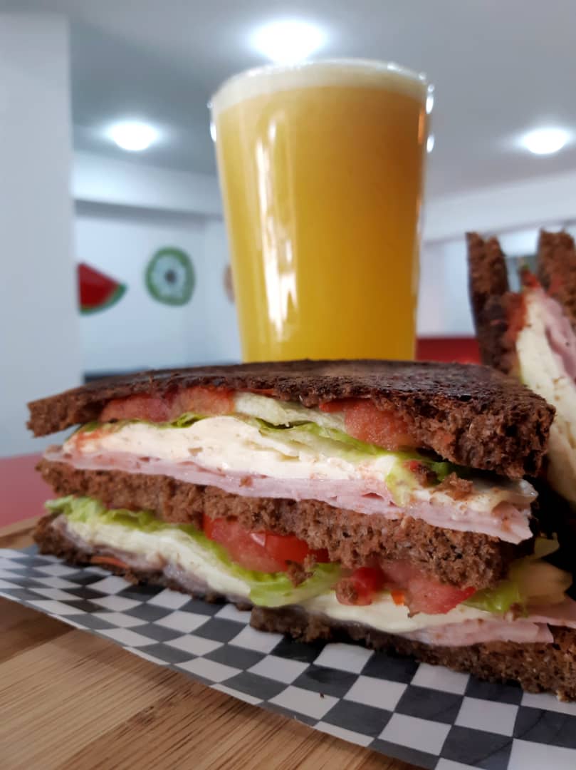 Desayuna Sano, Desayuna Sabroso, Desayuna SUCCO.
Te esperamos en la Calle 72 entre Av. 9B y 10 Resd. Claret Torre 3 Local 14