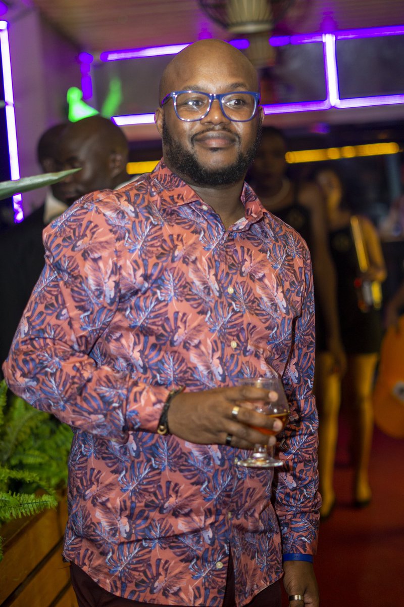 NRGRadioKenya's tweet image. RECAP!

Tunangoja 6:00 am twende kushower then back to work😂😂😂tukitafuta pesa ya enjoyment. Party no Dey stop!!
@club_gemini_official 
@africanelitepr
#hennessyke  #HennyOnTheMove #hennessykenya #nrgradiokenya