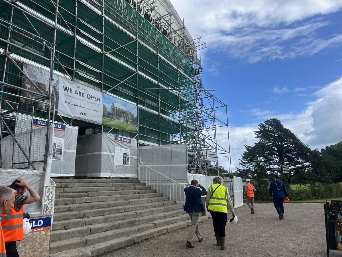 Significant conservation works are underway at @NewbridgeHF @newbridgehouse in #Donabate by specialist craftspeople & conservation professionals. Well done to @Fingalcoco for undertaking this v important work.