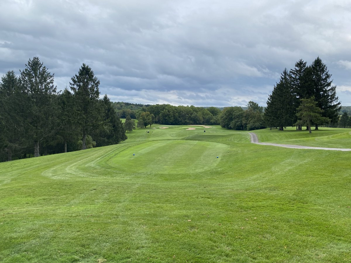 GCIMagazineGuy's tweet photo. Bethpage receives the most buzz among the @NYstateparks courses. But the system has some other stout courses, including Green Lakes. The 87-year-old RTJ Sr. design is 10 miles from Syracuse and remarkably presented and preserved by superintendent Kevin Carroll and team. https://t.co/Mn4lrazAPo