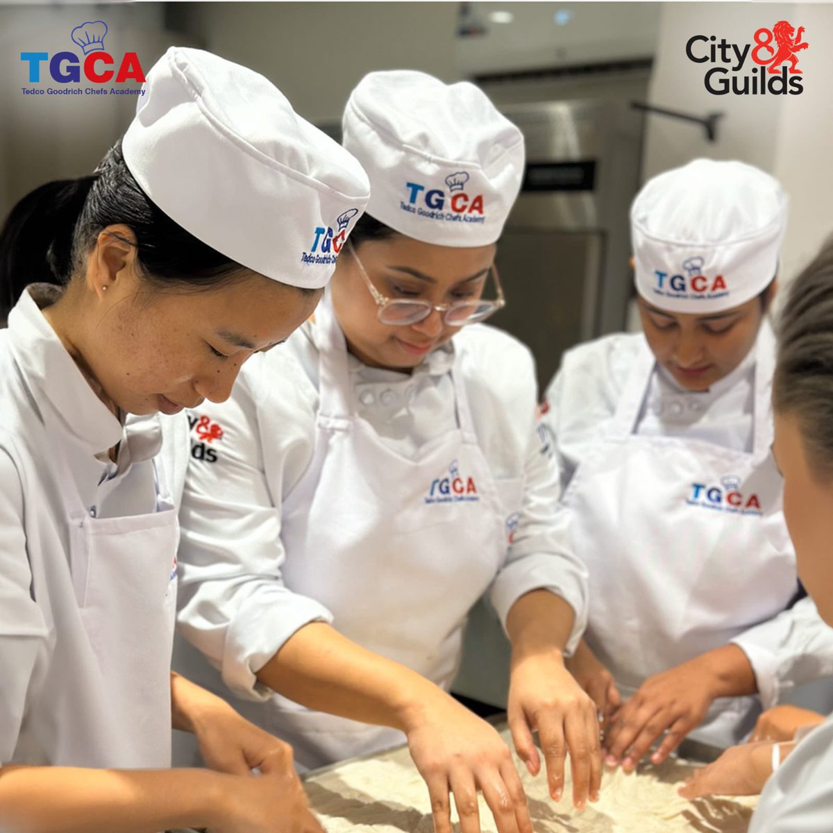 tedcoeducation's tweet photo. Get ready to indulge in the sweetest treats, because our august bakery batch is here! These mouthwatering delights are the perfect way to treat yourself this summer. From basic to advance baking, we've got all covered. We are closing our batches in 3 days.🥳 https://t.co/Otd71zjGeQ