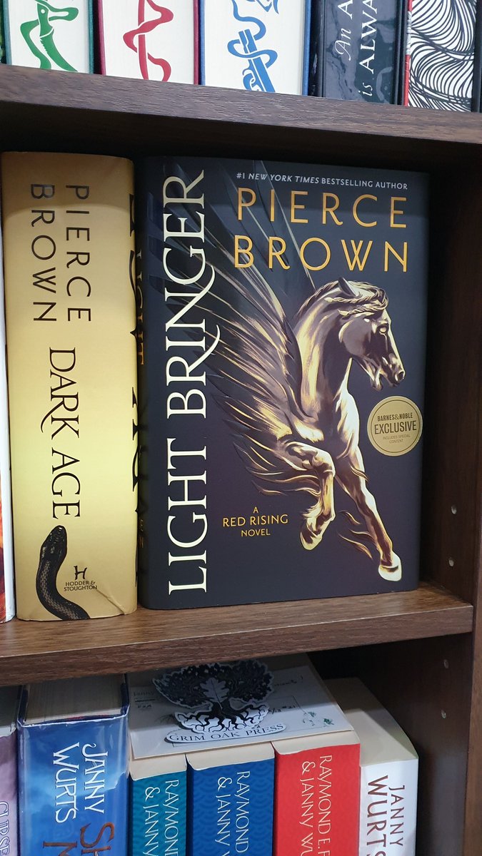Clang clang clang. Clang clang clang. Can you hear that? That's the sound of my heart shattering. Full review to come once my brutalized heart is mended. Bloodydamn brilliant @Pierce_Brown. I believe Light Brinfer is your best book, and a contender for best book of the year.