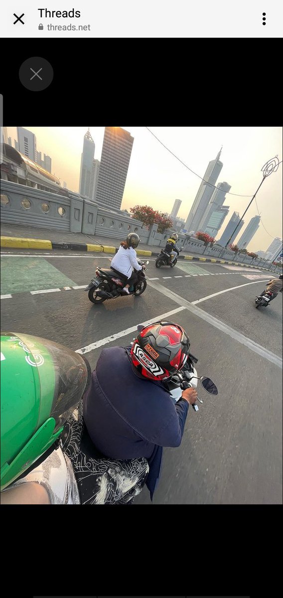 jalan kemana ea, rekomen tongkrongan asoy di jkt dong gang 🤟🖤