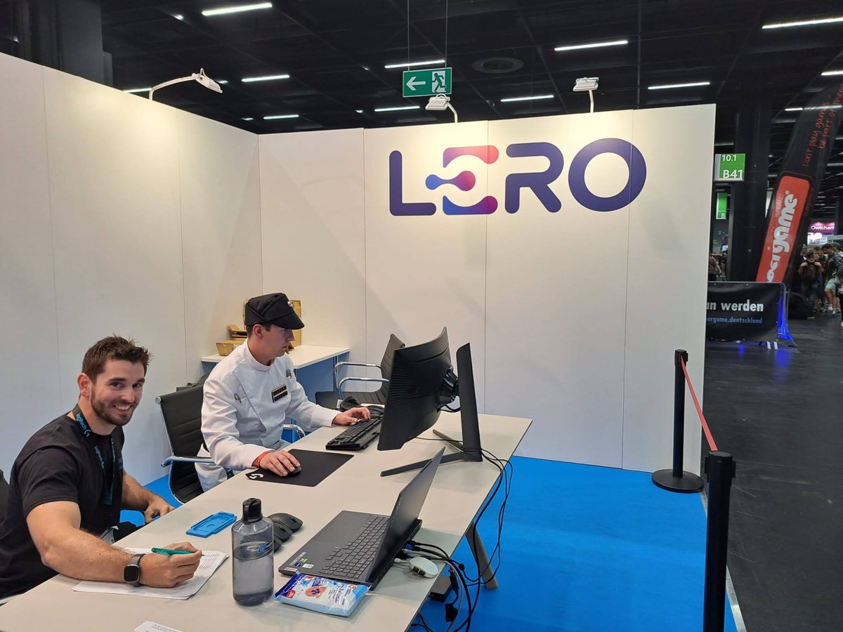 t_smithies's tweet photo. Breaking my temporary twitter hiatus to post a few of my favourite pics from @gamescom last week! I had a lot of fun representing @EsportsSRL @LeroCentre and @LogitechG alongside @AToth_88 @AntoineDupuy_ @SarahCregan6 @John_Joyce15 @Dr_MarkCampbell
@PessLimerick @UL @UL_Research https://t.co/IW5TbLQbLP