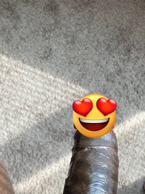 New post(s) I had the blinds open   https://t.co/6MzMgNMF9o https://t.co/5gXlfx8DCC