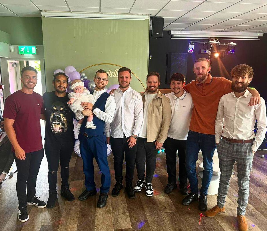 what a lovely lil get together that was!  I'm still the crazy one in the group who talks crypto and the new financial era is upon us but ay! they accept me for me 😂😂✨️ #crofam