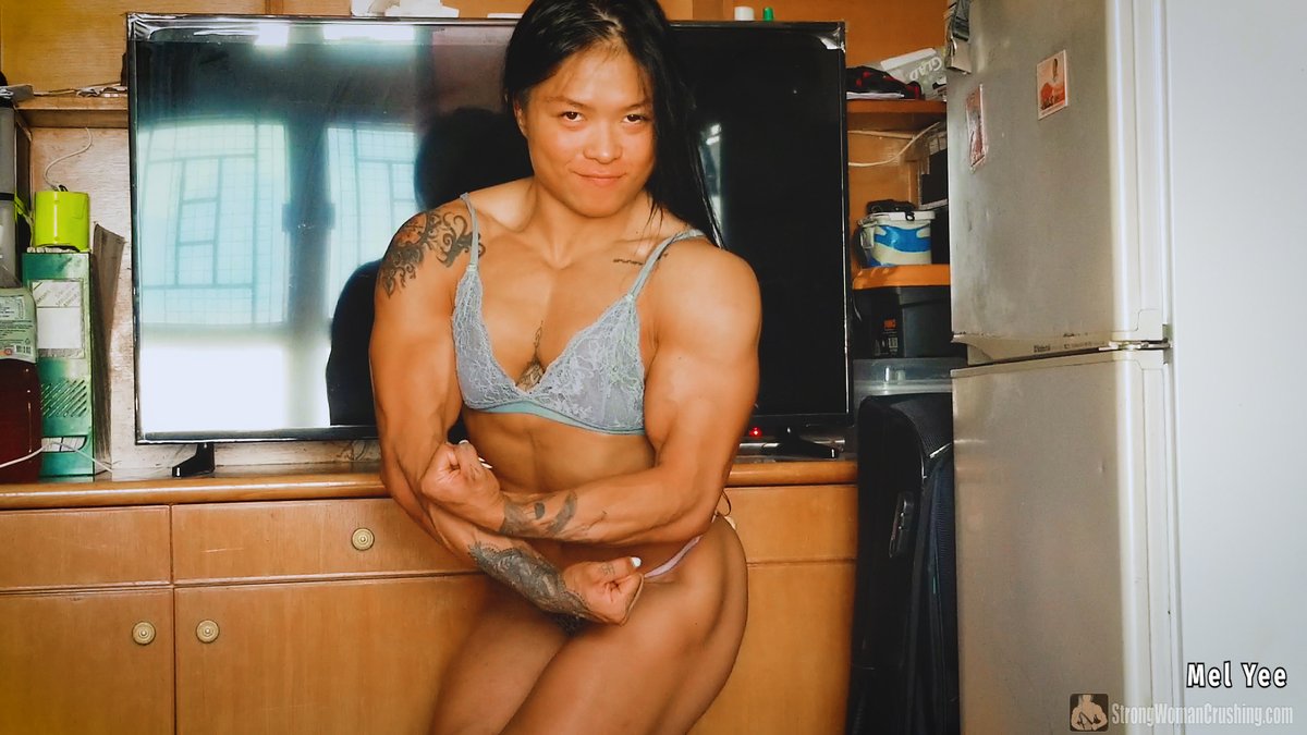 CrushingWoman's tweet photo. Are you an admirer of strong, muscular women? Join us for unforgettable videos! #WomenPower #FemaleMuscles #MuscleVideos #Unforgettable #JoinUs #Gains 💪 https://t.co/p2Zod2pOw7