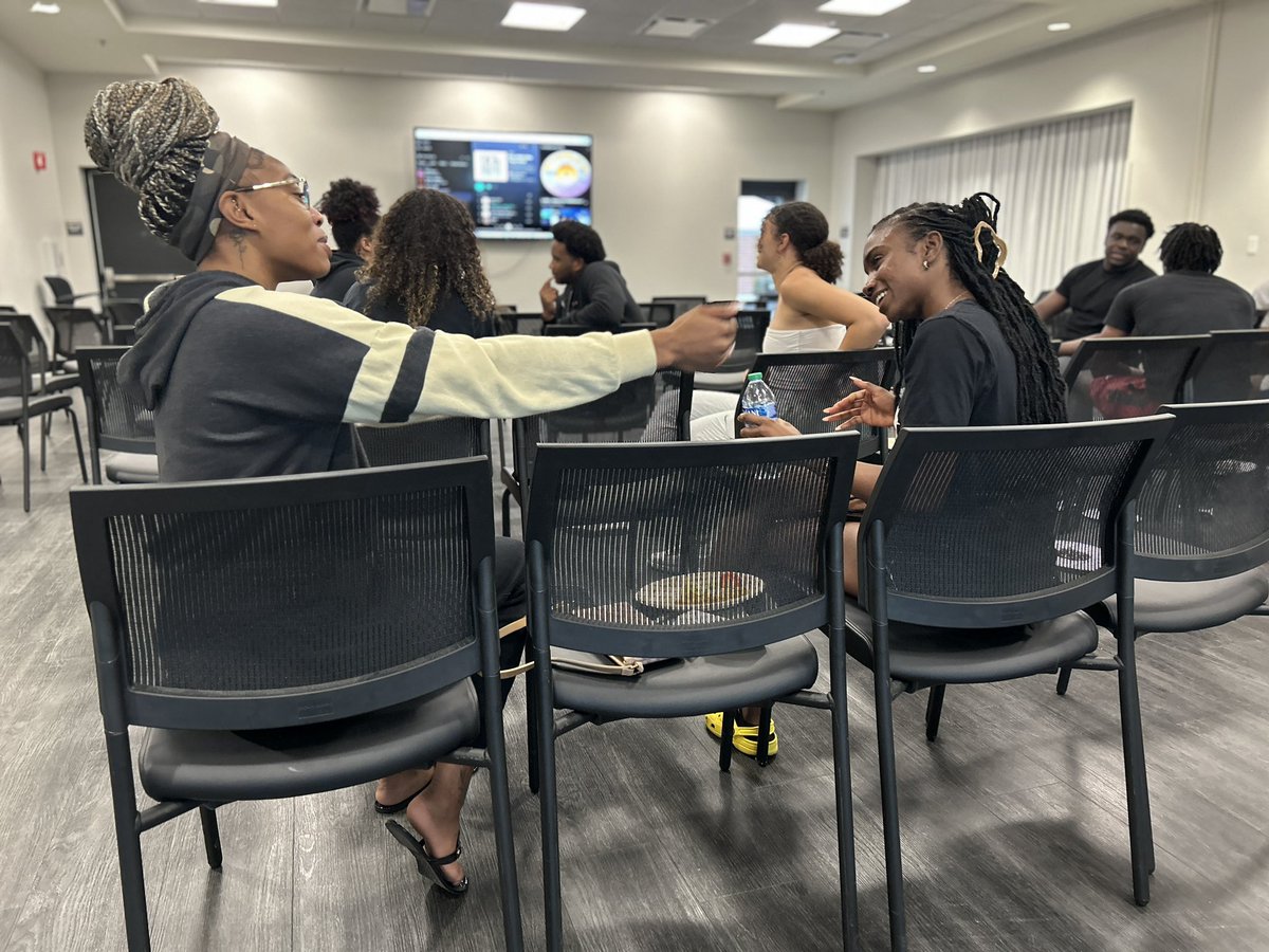 Brodrick Johnson tweet media