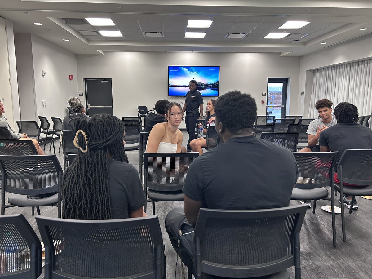 Brodrick Johnson tweet media