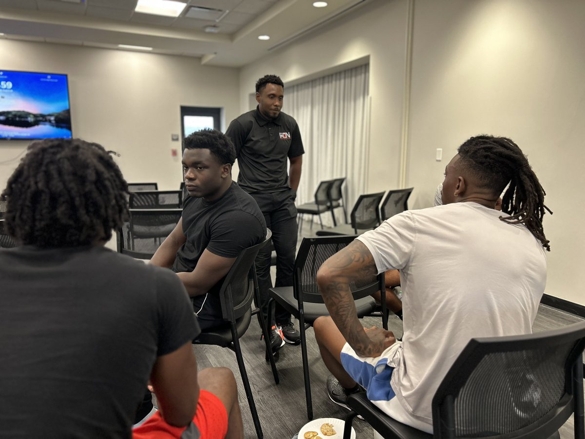 Brodrick Johnson tweet media