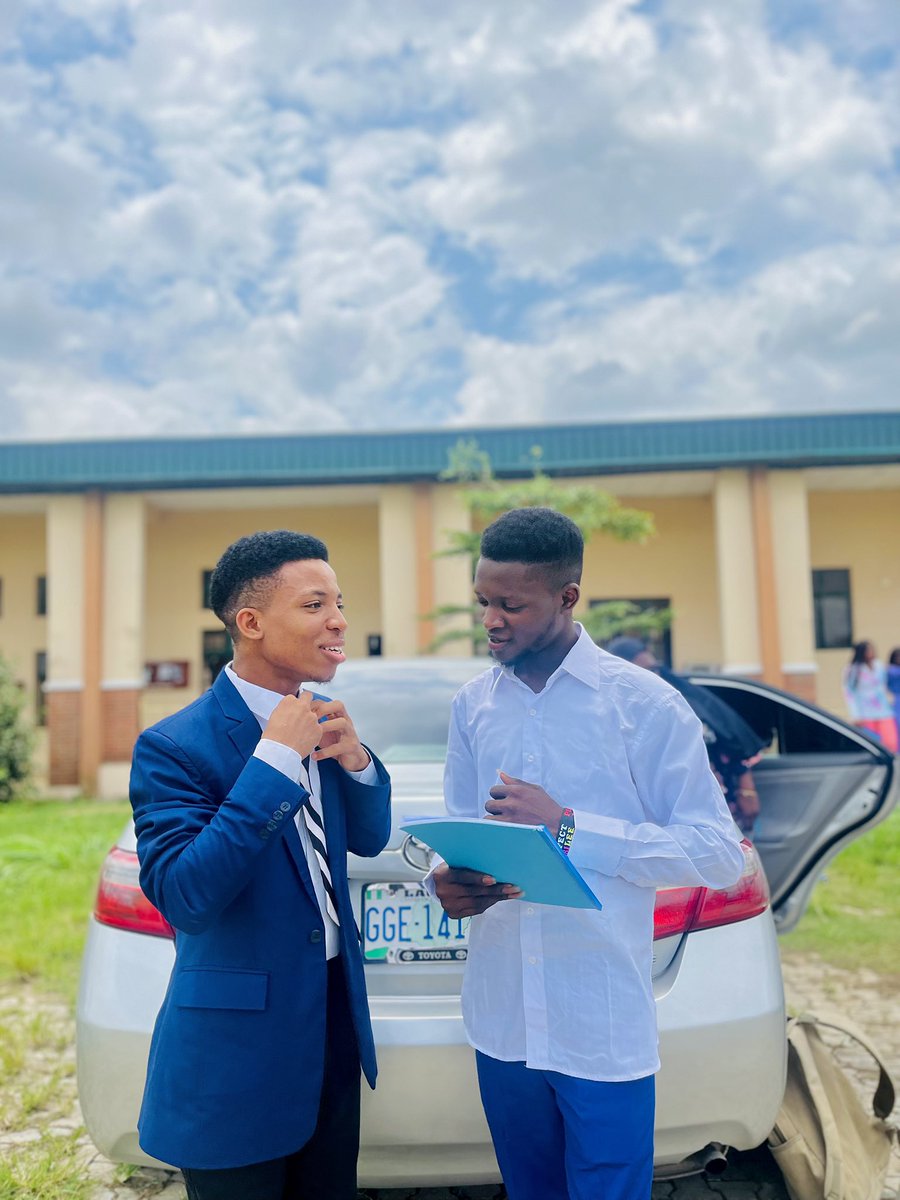 Did my final year project defense today 🎖️🚀 B.Sc Computer Science 👨🏻‍💻
