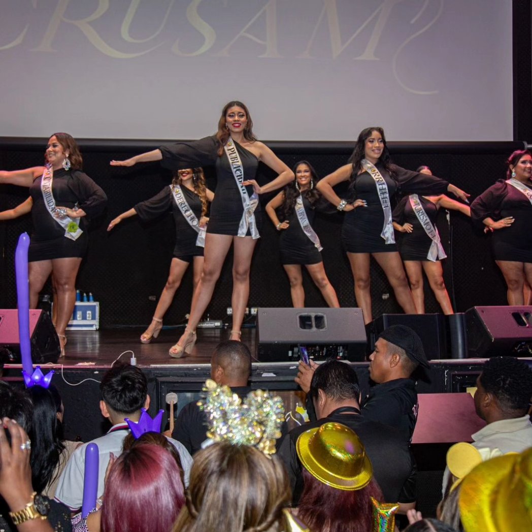 Proyecto_CRUSAM's tweet photo. El sábado  26, se dio la final del Concurso Señorita CRUSAM 2023, organizado por el Centro de Estudiantes del CRUSAM Democracia Estudiantil.

La actividad fue un rotundo éxito con un lleno completo. La nueva Señorita CRUSAM es la Srta. Charlyn Juarez de Banca y Finanzas https://t.co/Q6YTSb7MJG