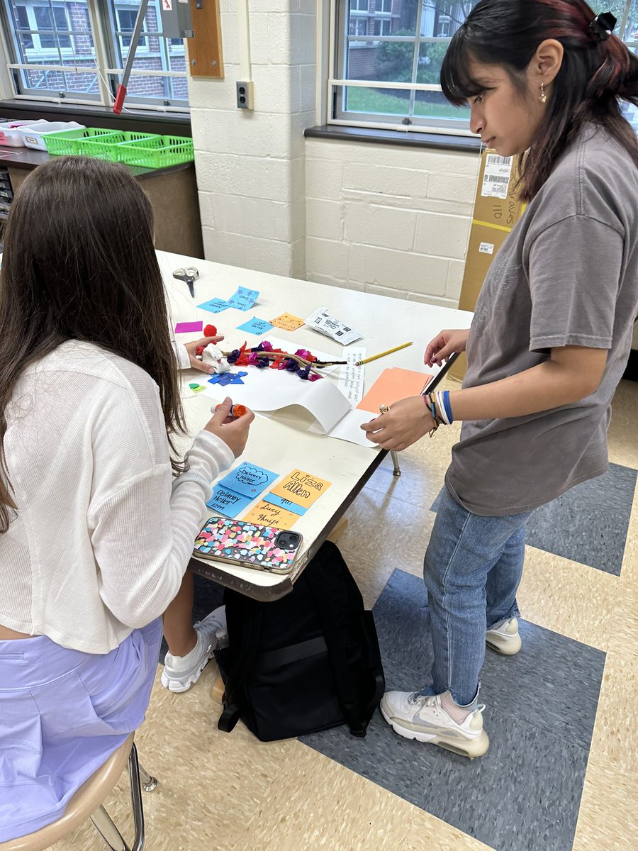 Sculpture design challenge - always a fun way to start off the year! #STEM #STEAM #HSsculpture #learningthroughplay