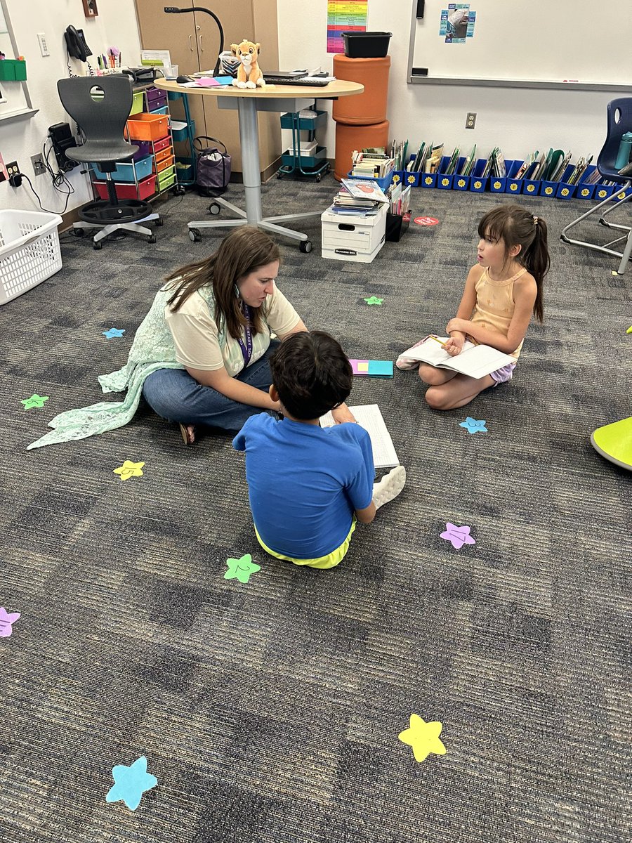 Writing conferences are the perfect way to build confidence in our <a href="/SparksElemFISD/">Sparks Elementary</a> <a href="/mrs_cummins1/">Laura Cummins</a> writers!