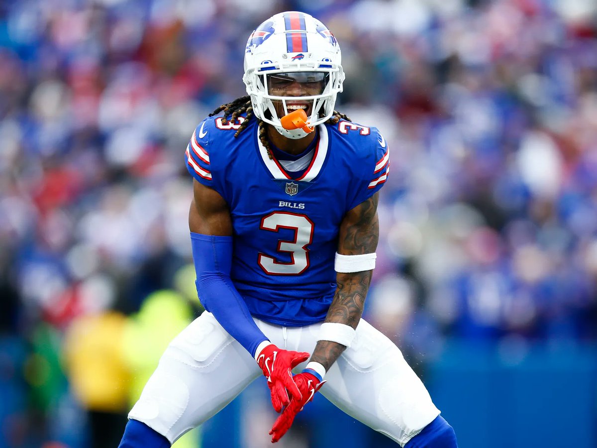 NFL_DovKleiman's tweet photo. Nice news, #Bills Safety Damar Hamlin made the 53-man roster, per @tompelissero  ❤ https://t.co/aKBjaURKwK
