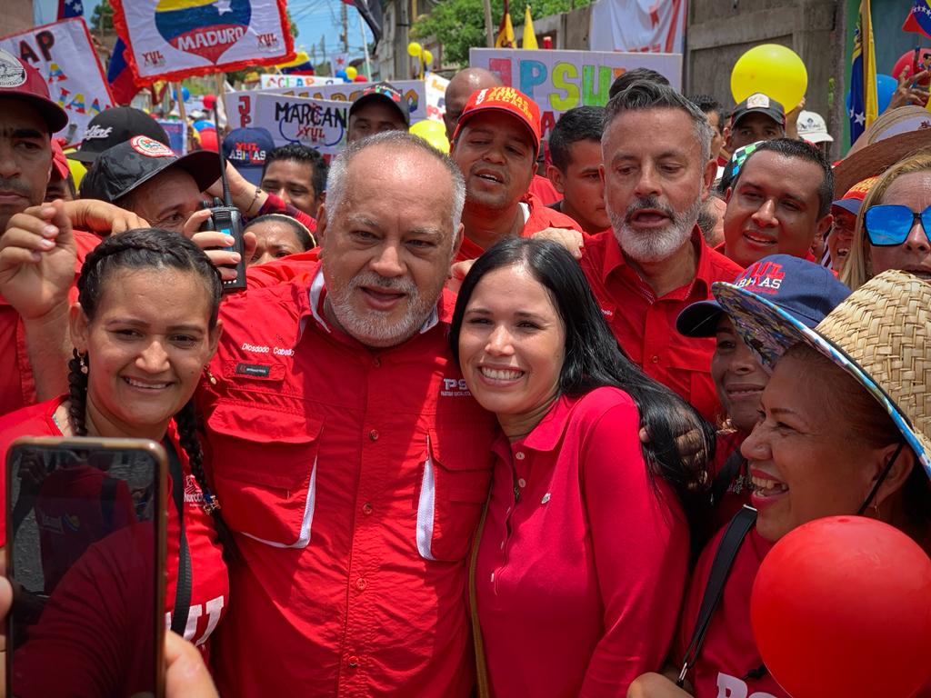 EN FOTOS | Pueblo de Nueva Esparta se desbordó en apoyo a la Revolución Bolivariana goo.su/j3qLY #PuebloRompeCensura